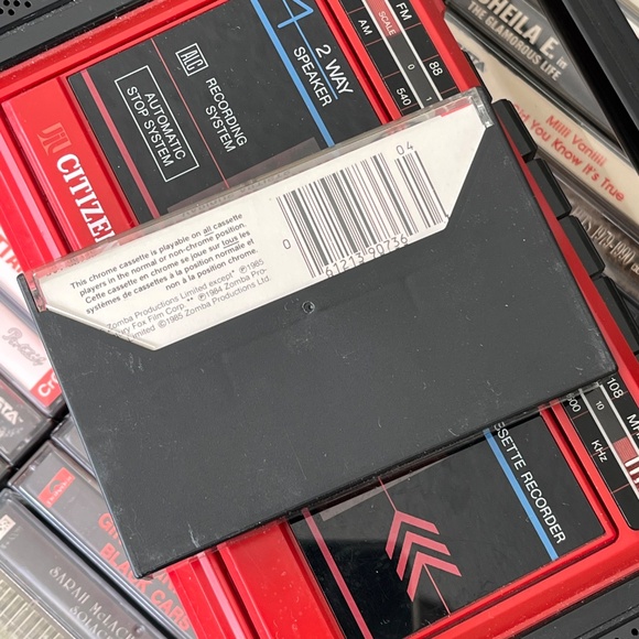 Vintage 1985 The Jewel of the Nile Soundtrack Cassette Tape - Picture 2 of 4